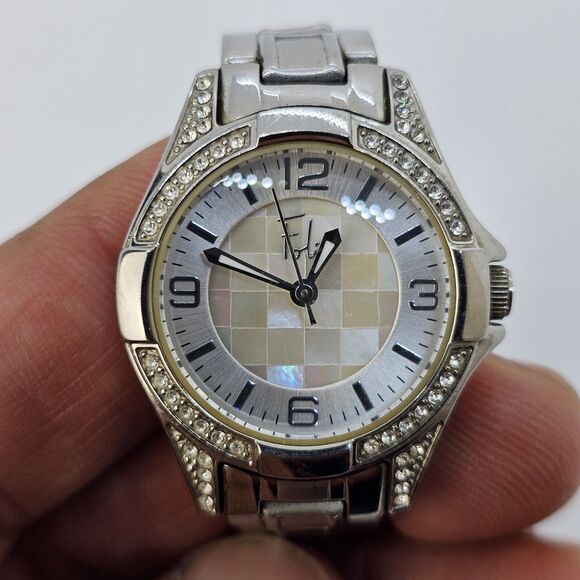 Folio Women's Watch 26MM Gray Tone Case Bracelet Crystal Bezel 5.75" New Battery - Picture 4 of 13